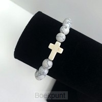 Kralenarmband kruis wit